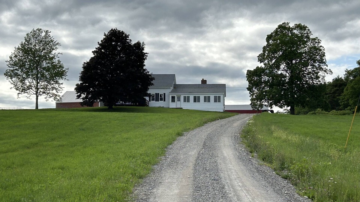 Wiscasset Other | Coastal Maine Cozy Farmhouse for Family Vacations & Wedding Ceremonies