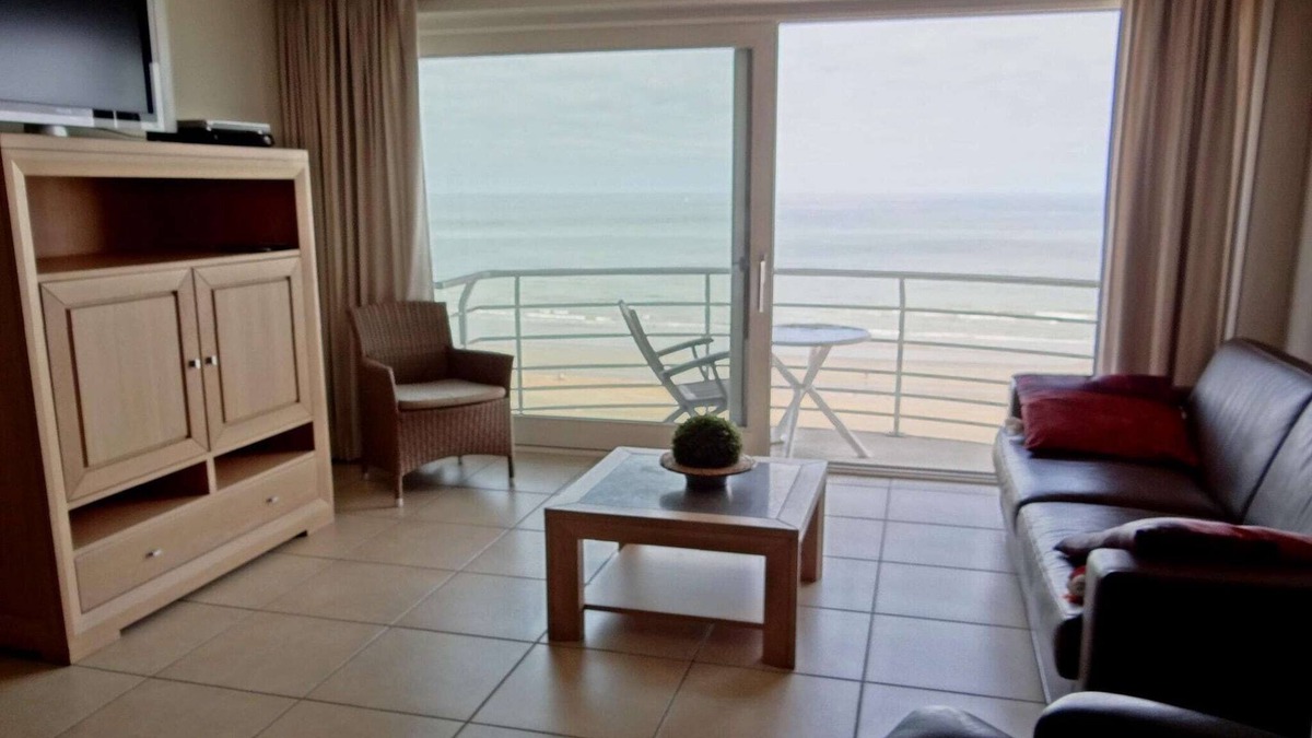Nieuwpoort-aan-Zee Apartment | Coastal Town Stay with Views