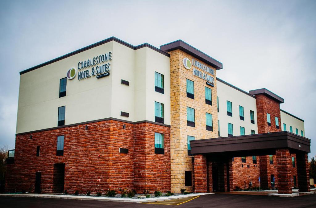 International Falls Hotel | Cobblestone Hotel & Suites International Falls