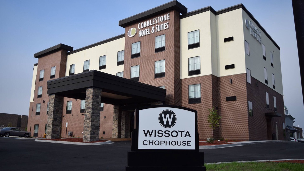 Stevens Point Hotel | Cobblestone Hotel & Suites – Stevens Point