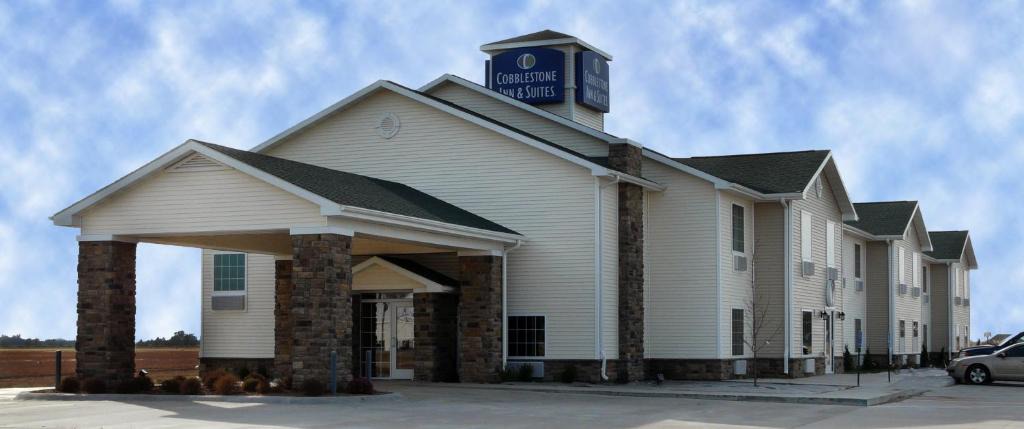 Harper Hotel | Cobblestone Inn & Suites - Harper