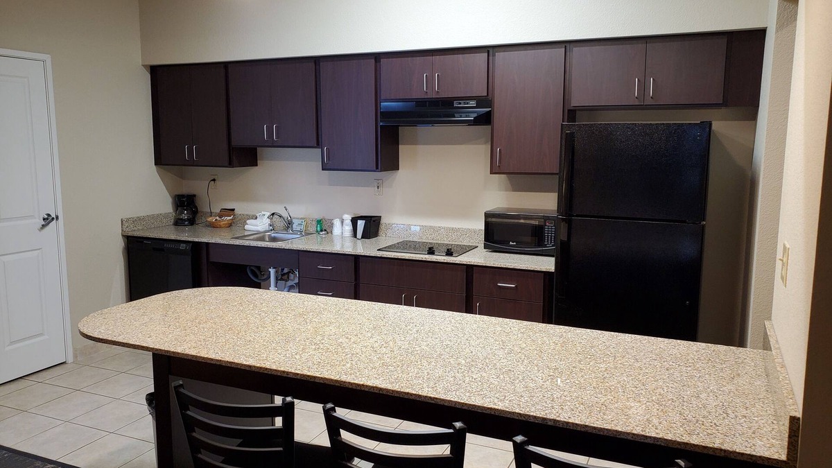 Oshkosh Hotel | Cobblestone Suites Oshkosh