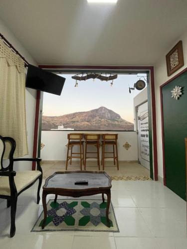 Ilha dos Araujos Apartment | Cobertura com vista pro por do sol
