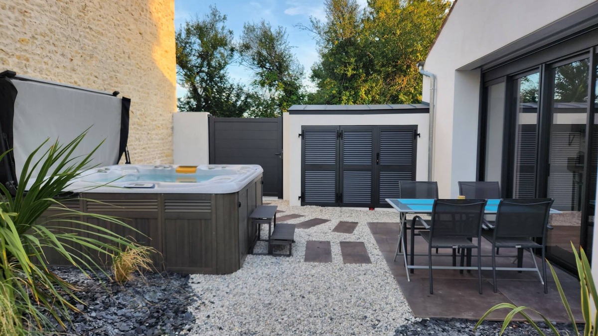 Andilly Cottage | Cocon Pour 2 Avec Jacuzzi