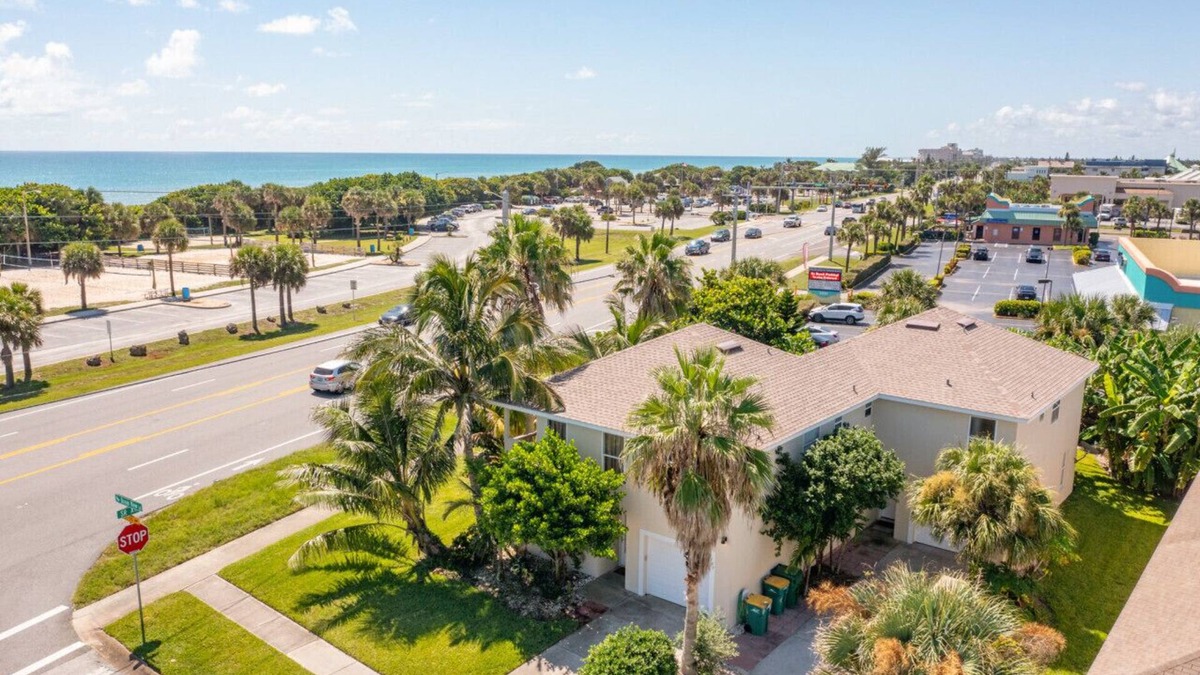 Indialantic House | Coconut Cabana - 6/4 Two Unit Duplex - Both Sides - Steps to the Beach