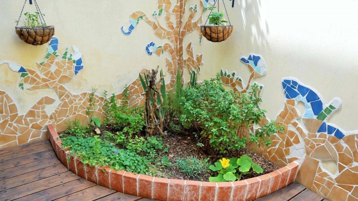 Prades Apartment | Cocoon in the Heart of Prades