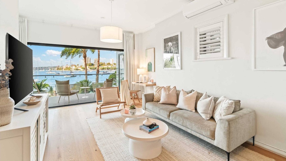 Elizabeth Bay Apartment | Cocos Apartment at Palm View Collective