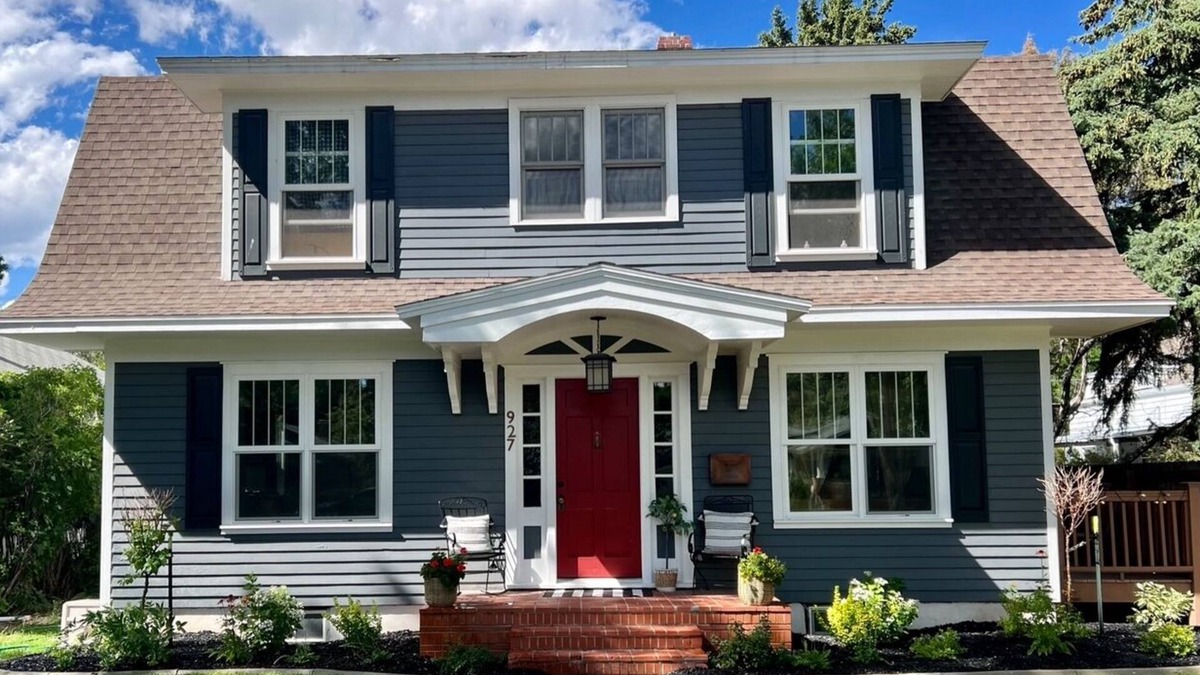 Cody House | Cody's Downtown Den - DOWNTOWN - New listing & Pets Welcomed!