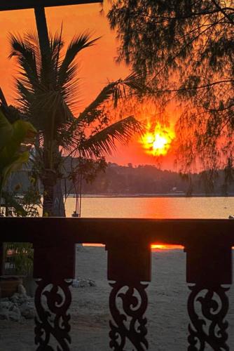 Chaloklum House | Colibri Beach Resort