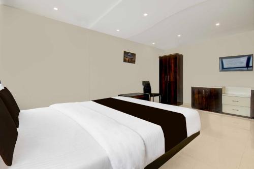 Chakan Hotel | Collection O Chakan MIDC Pune