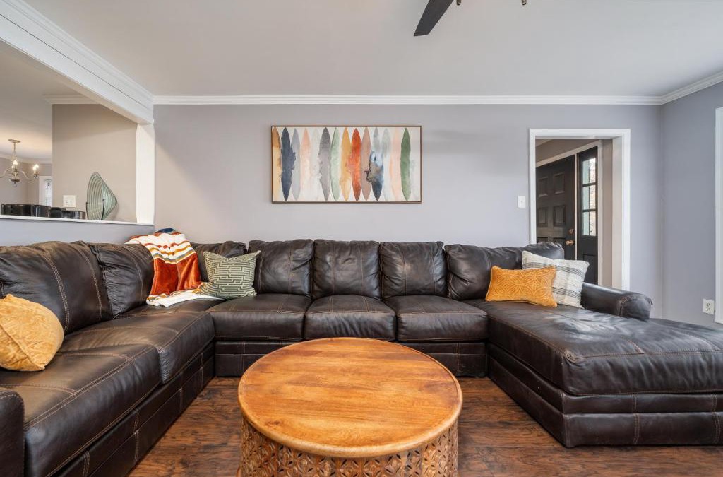 Rock Creek House | Colleens Corner Captivating 4bed 2.5 bath in Charming Neighborhood