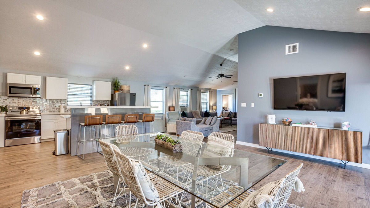 College Station Cottage | College Station Vacation Rental: Near Texas A & M