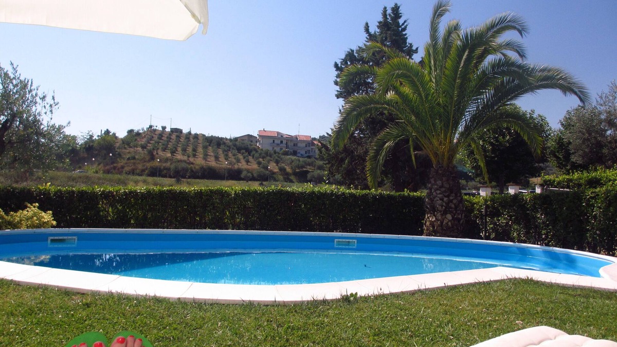 Scerne Apartment | “Collemare” A luxury private garden apartment with pool, Sea views for 6 people.
