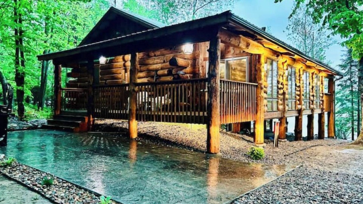 Hannibal Cabin | Collins Hideout