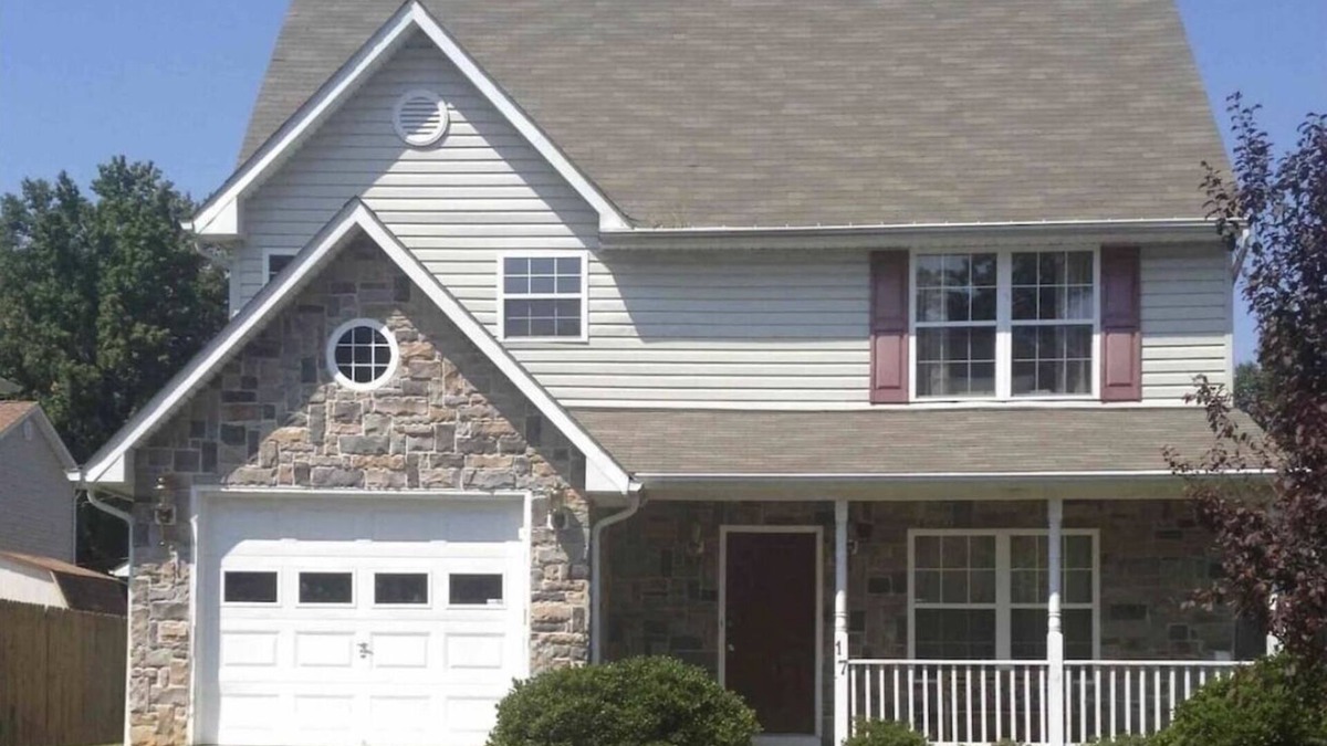 Issue House | Colonial Beach Comfort Home