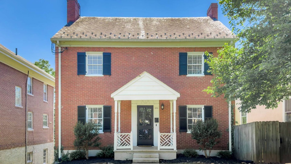 Rivermont House | Colonial Gem: Walk to Dining & Park, Near Downtown!
