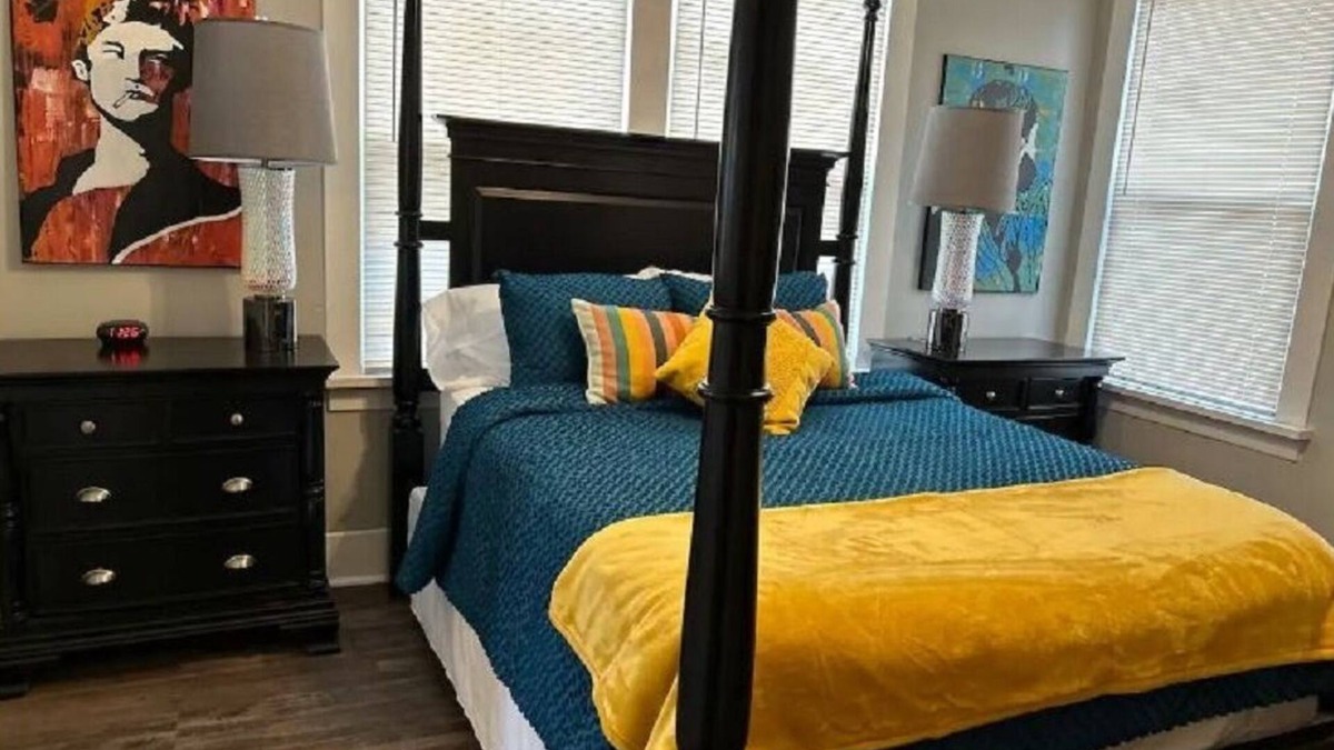North Little Rock House | Colorful, Cozy and Comfy