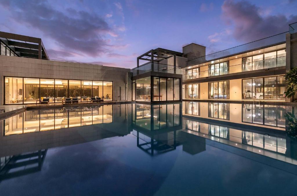 Khalapur Villa | Colossus by StayVista - Riverside luxury villa in Khalapur with a Spacious pool, Sauna, Private theater, Gazebo & Lawn