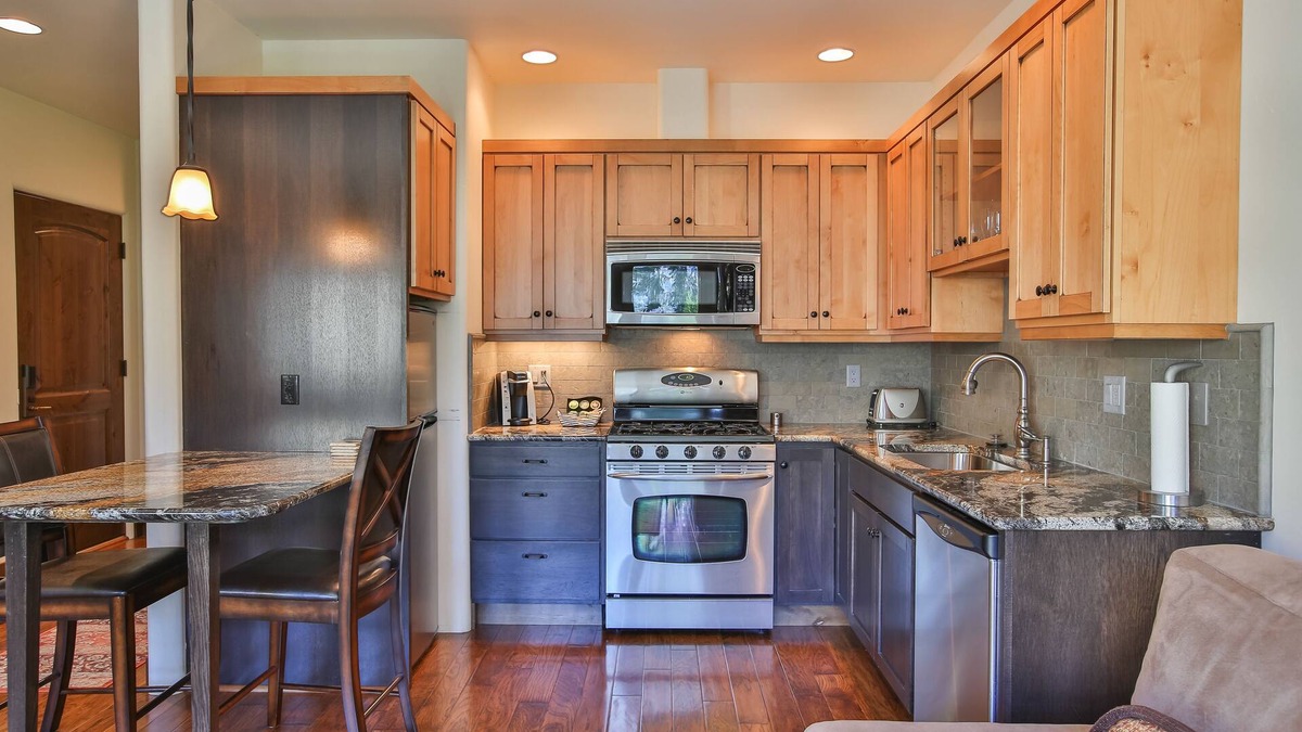 Hood River Hotel | Columbia Cliff Villas Hotel