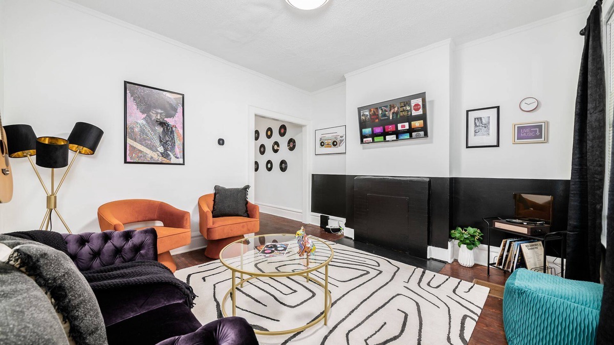 Olde Towne East House | Columbus Music Box - Close to Children's Hospital