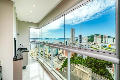 Centro Apartment | Com garagem e vista mar em Itapema SP8184