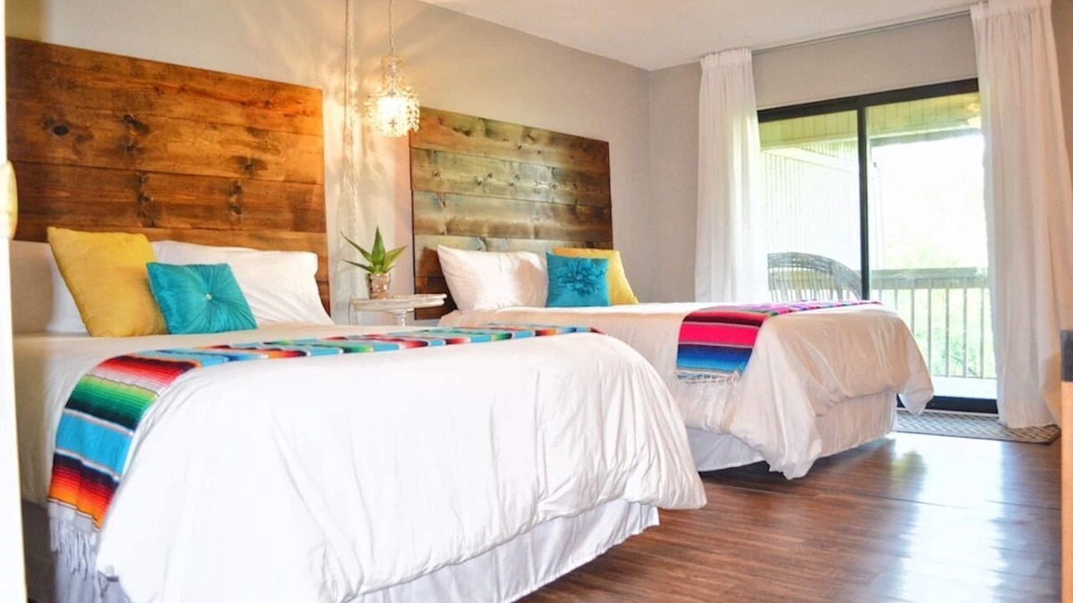 Comanche Point At Point Venture House | Comanche Condo - Tee Off at The Lake! - 3 bed/2 bath - POINT VENTURE