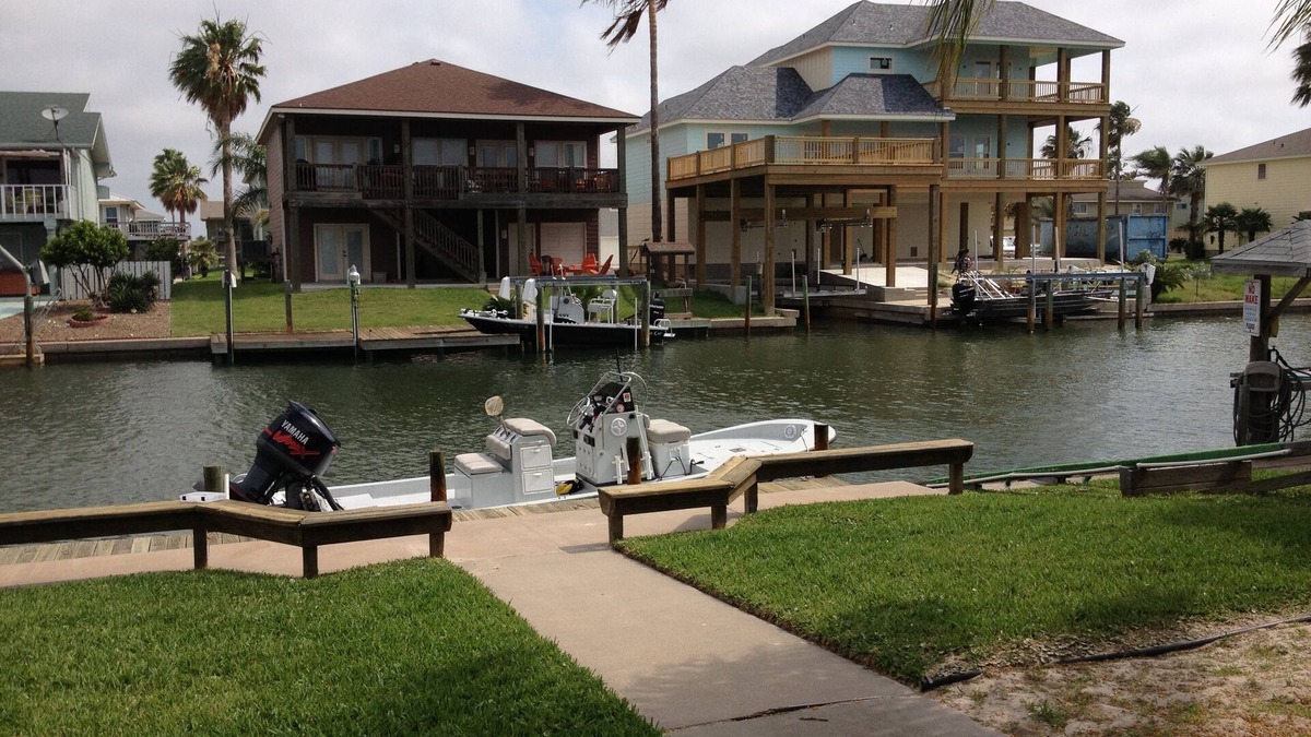 City-by-the Sea House | Come enjoy & relax! Winter Texans welcome and willing to negotiate monthly rate.