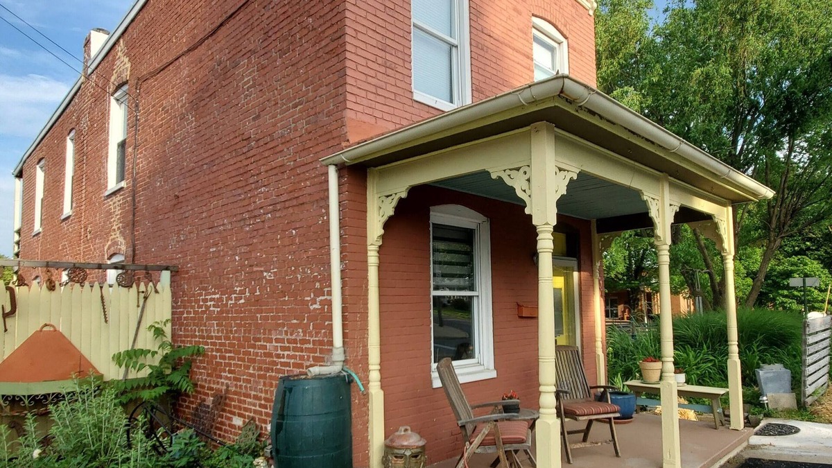 Frederick House | Come Home to Style & Comfort, Historic District Home, It's all here! for 6, OSP