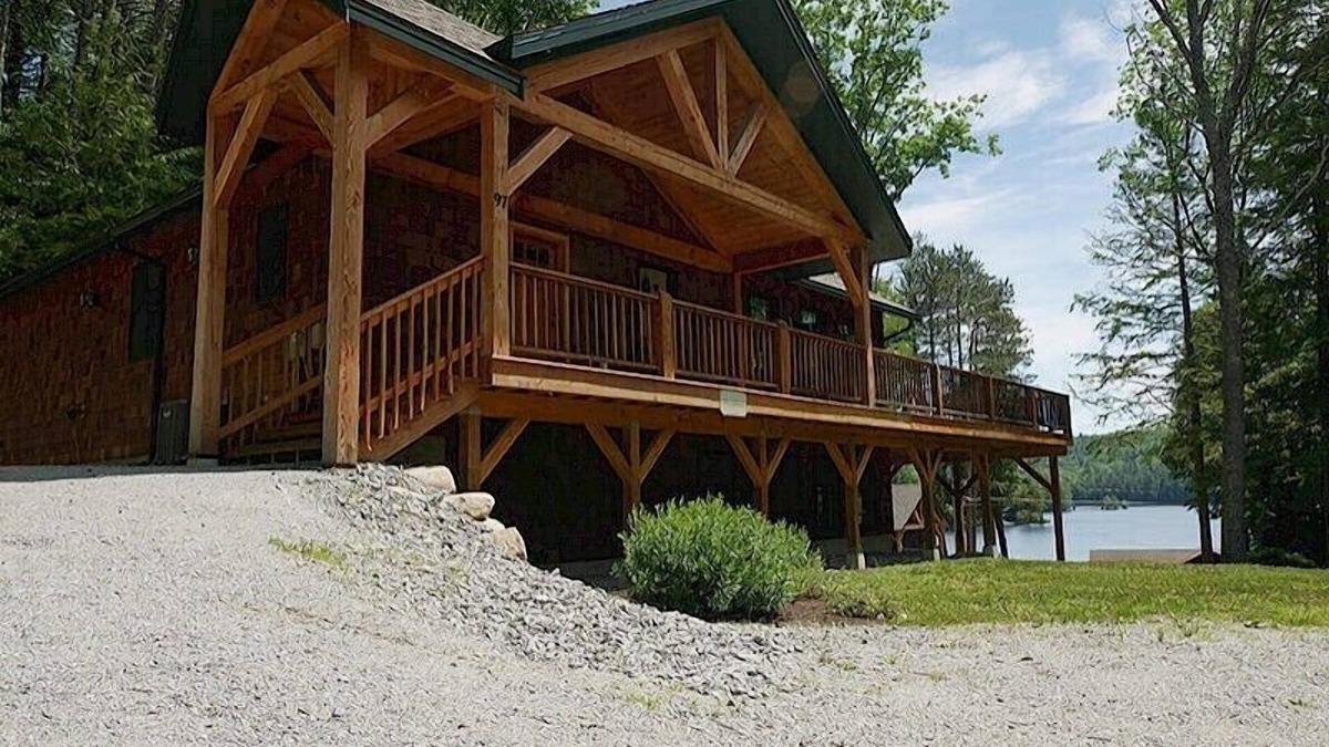 Weare Resort | Come stay at our four season resort!