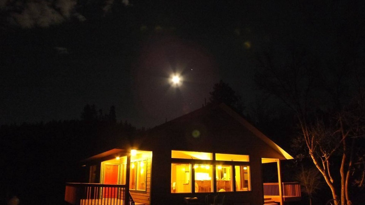 Haines House | Come Stay at the Orville Chandler Ranch!