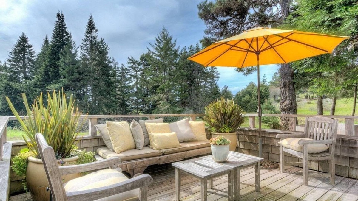 Sea Ranch House | Come take in the ocean, gaze at the starry skies, commune with nature.