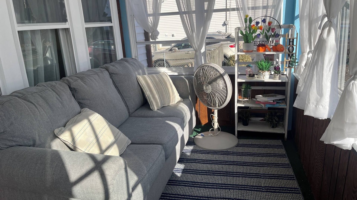 Hopelawn Condo | Comford area bedroom with full bathroom living room dining room near station