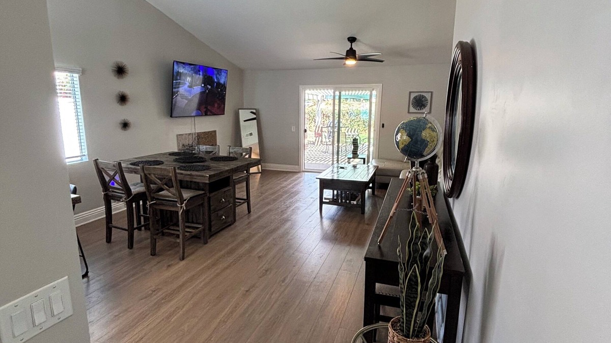 Corona House | Comfort 4 Bedroom 2 Bath with AC