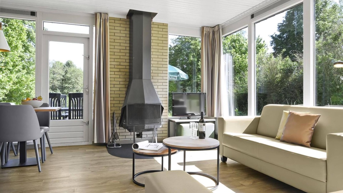 Kell am See House | Comfort 6-person bungalow in the holiday park Landal Hochwald