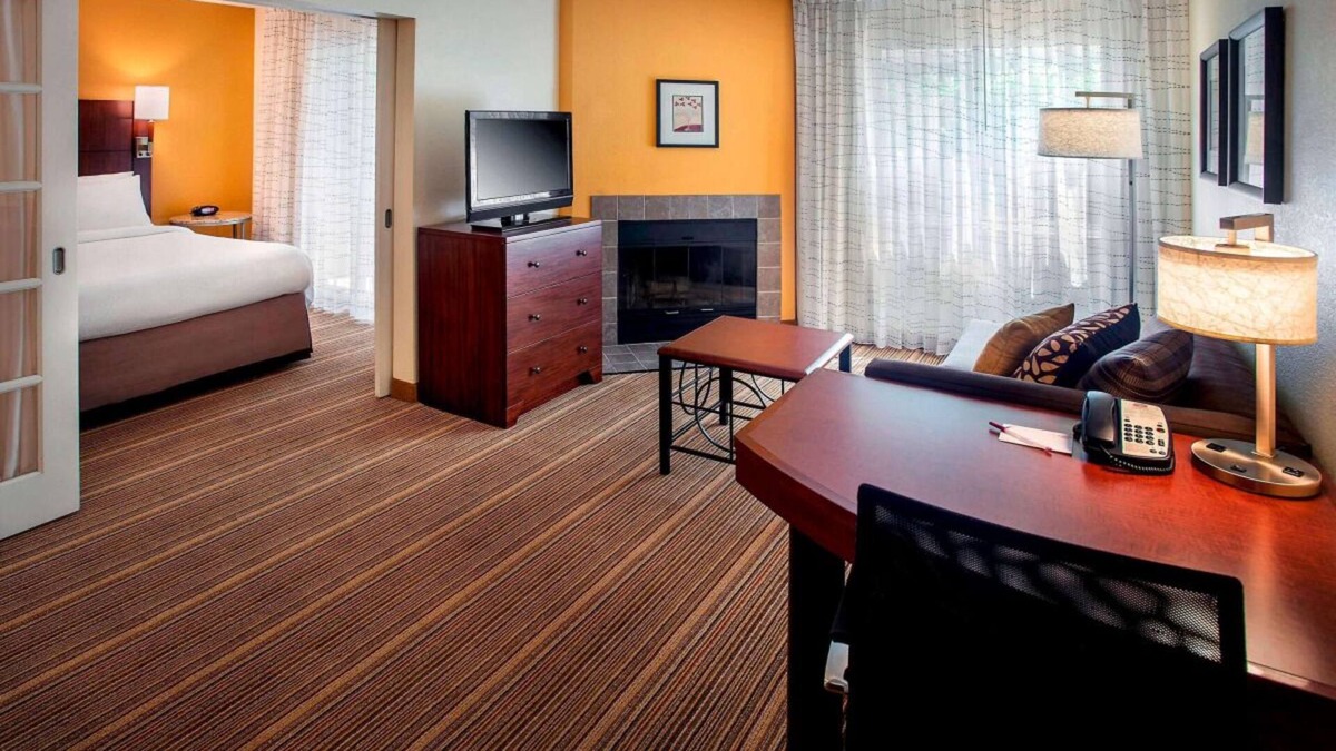 Westborough House | Comfort and Convenience! 3 Pet-friendly Units, Onsite Pool, Free parking