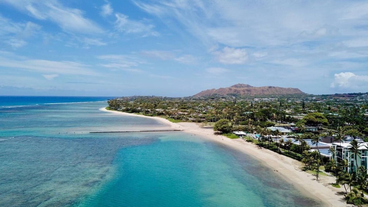 Waialae Iki House | Comfort and Elegance-2 Suites at the Kahana Resort