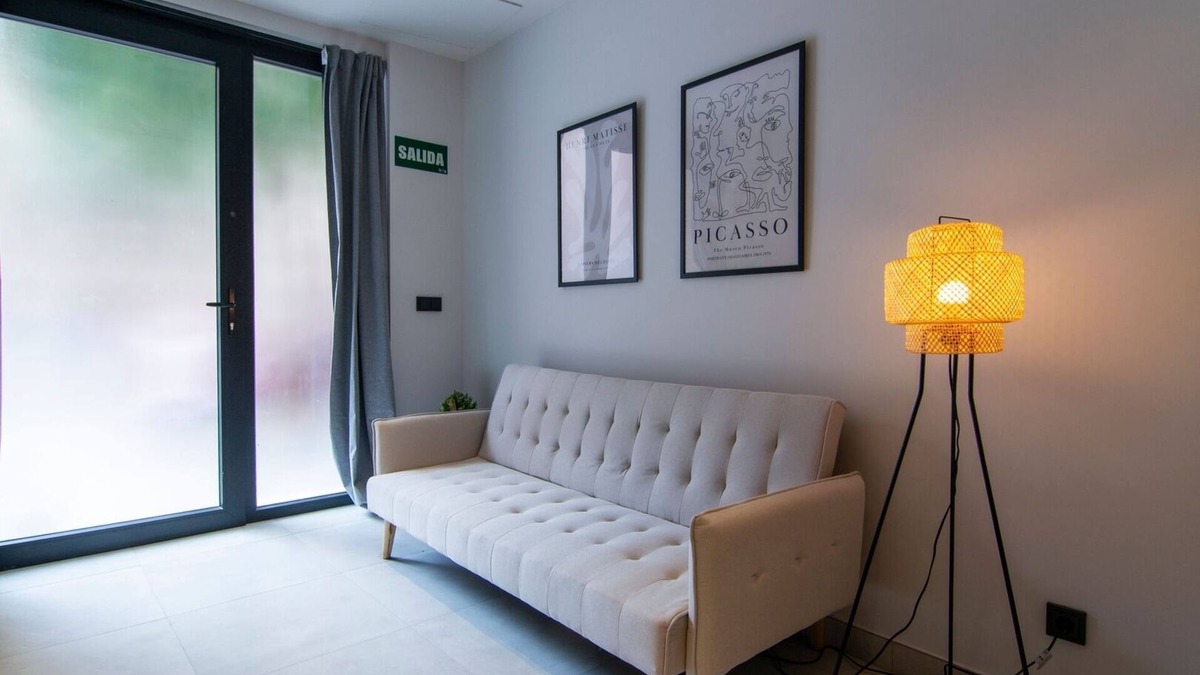 Sant Antoni Apartment | Comfort and Style for 3 in Morvedre