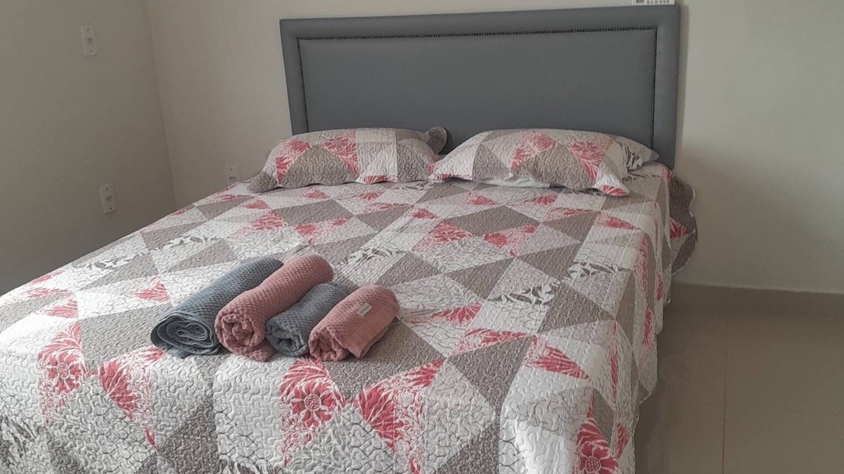 Sao Francisco House | Comfort and Style White Queen I