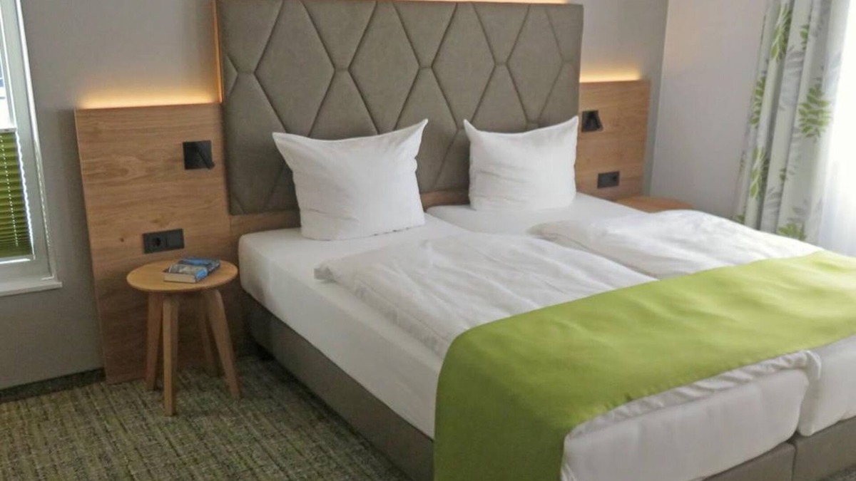 Idar-Oberstein House | Comfort double room National Park 32sqm, shower/WC - Diamanthotel Idar-Oberstein