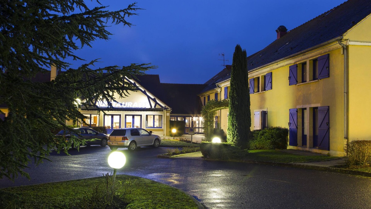 Etampes Hotel | Comfort Hotel Etampes