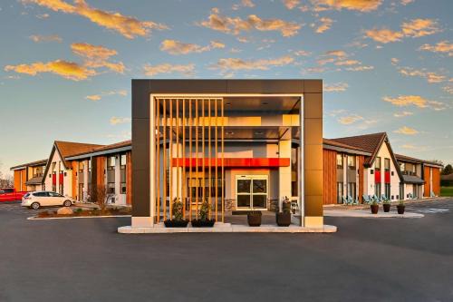 Central Elgin Hotel | Comfort Inn