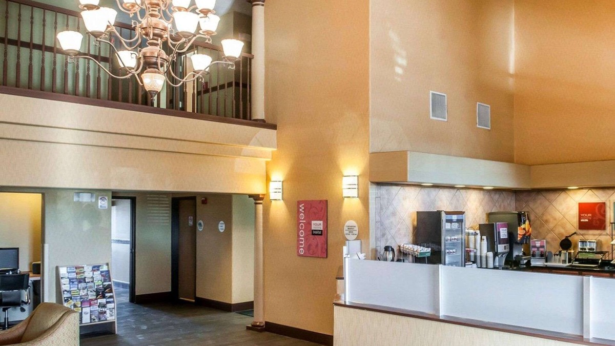Allison Hotel | Comfort Inn Gallup I-40 Exit 20