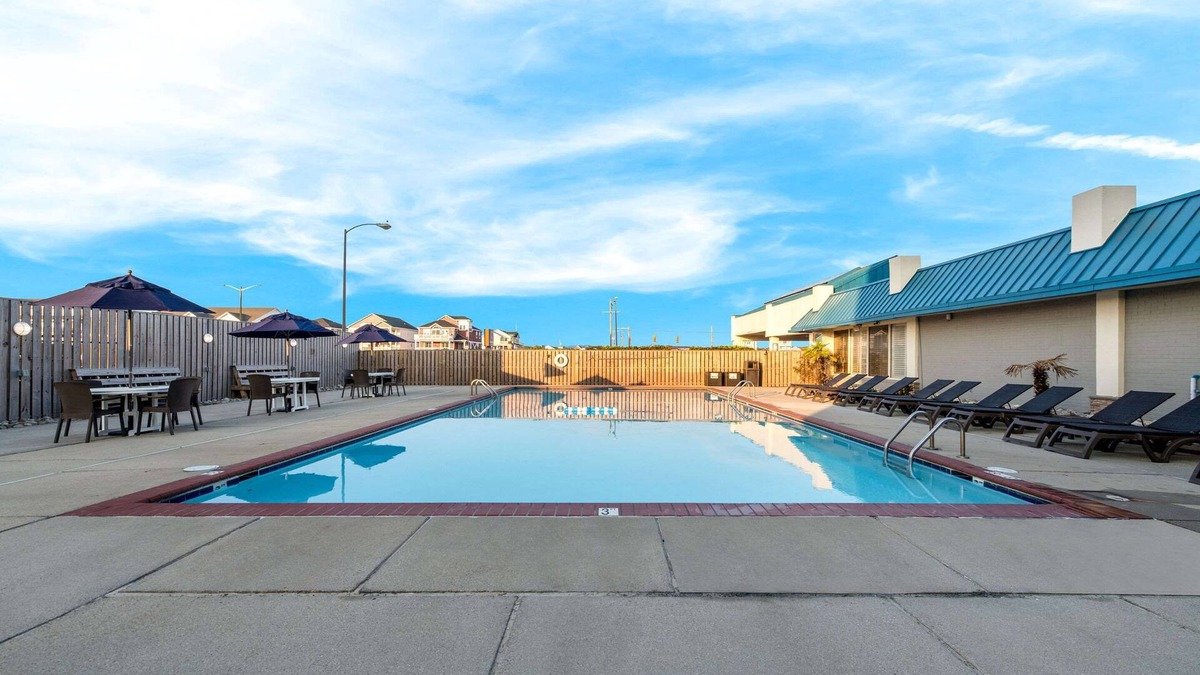 Kill Devil Hills Hotel | Comfort Inn On the Ocean