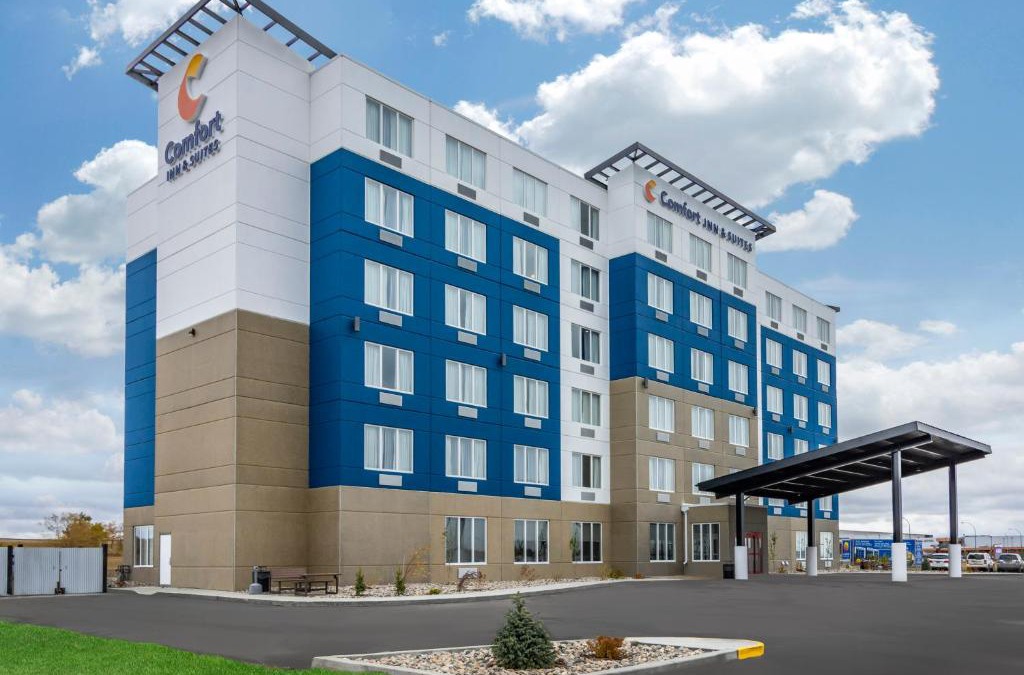 North Battleford Hotel | Comfort Inn & Suites