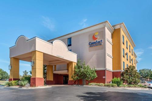 Clinton Hotel | Comfort Inn & Suites Clinton - Jackson West