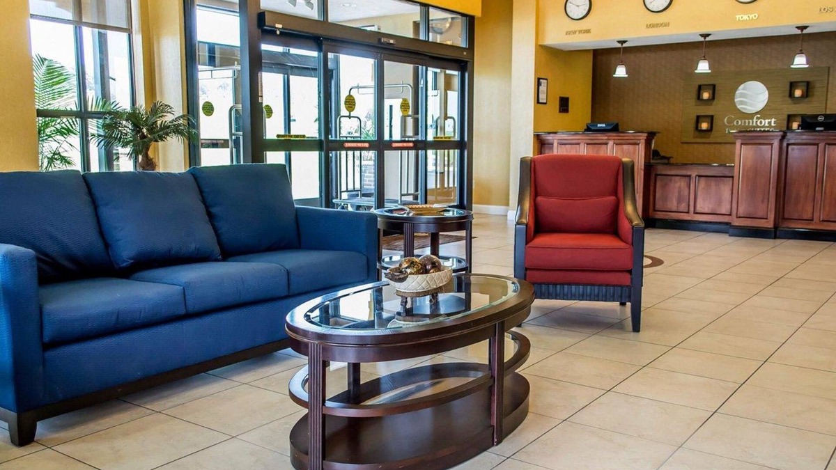 Franklin Hotel | Comfort Inn & Suites Franklin East
