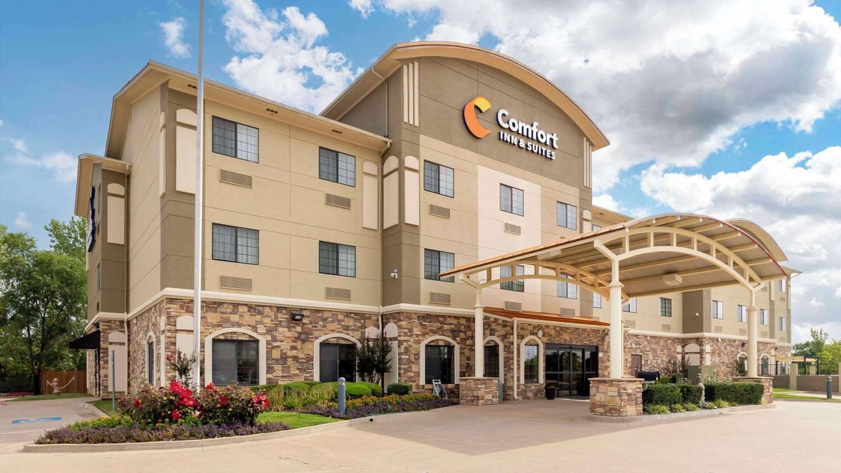 Jenks Hotel | Comfort Inn & Suites Glenpool