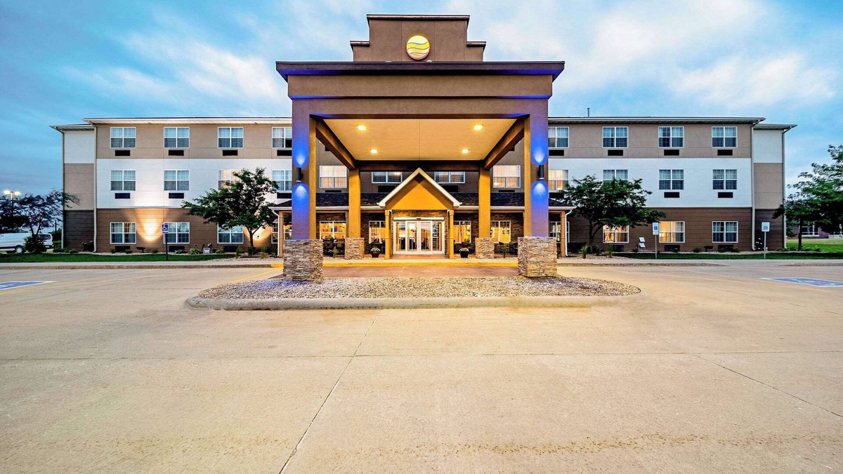 Independence Hotel | Comfort Inn & Suites Independence