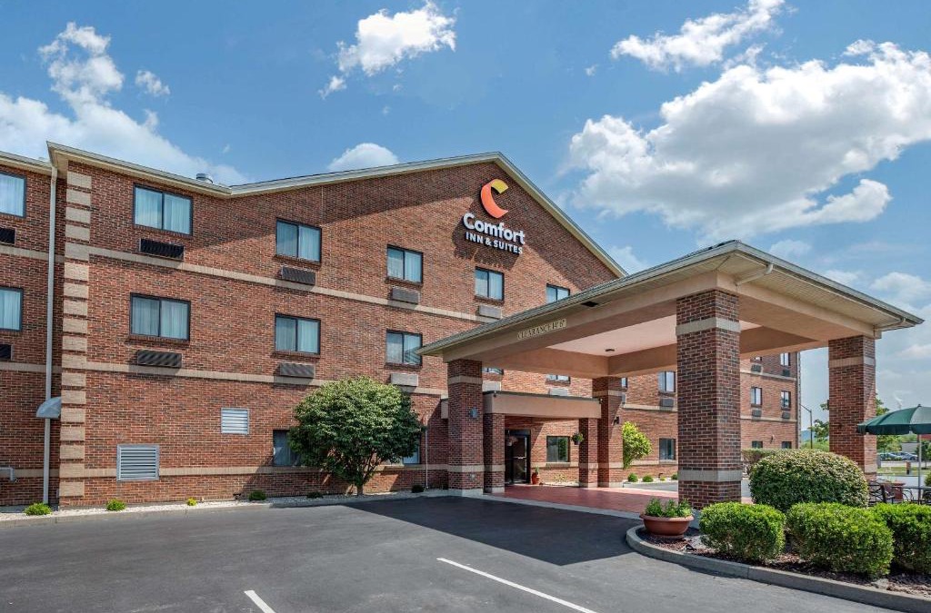Greendale Hotel | Comfort Inn & Suites Lawrenceburg