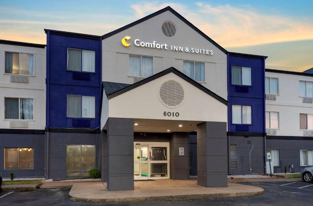 Ellendale Hotel | Comfort Inn & Suites Memphis East